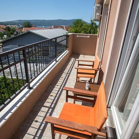 Fort City Apartments Tivat Bagian luar foto