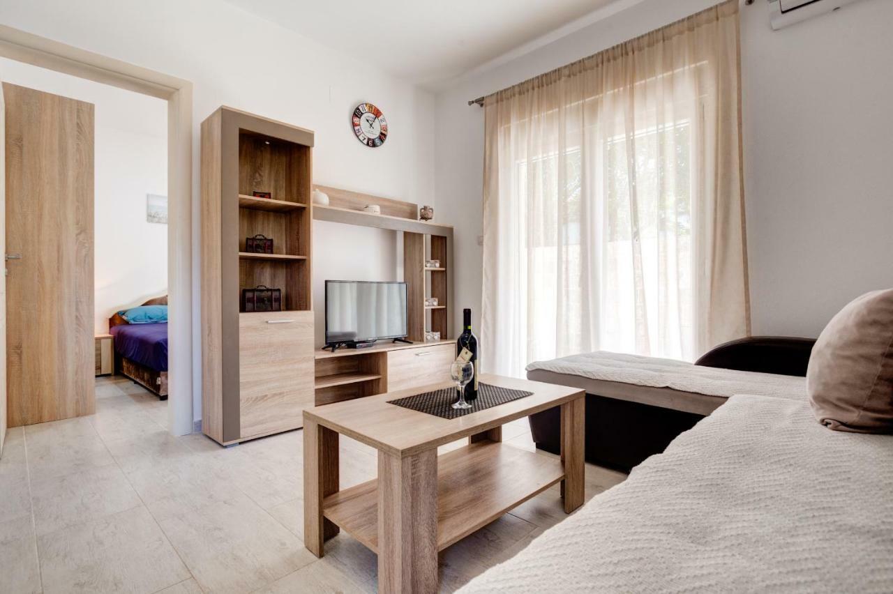 Fort City Apartments Tivat Bagian luar foto