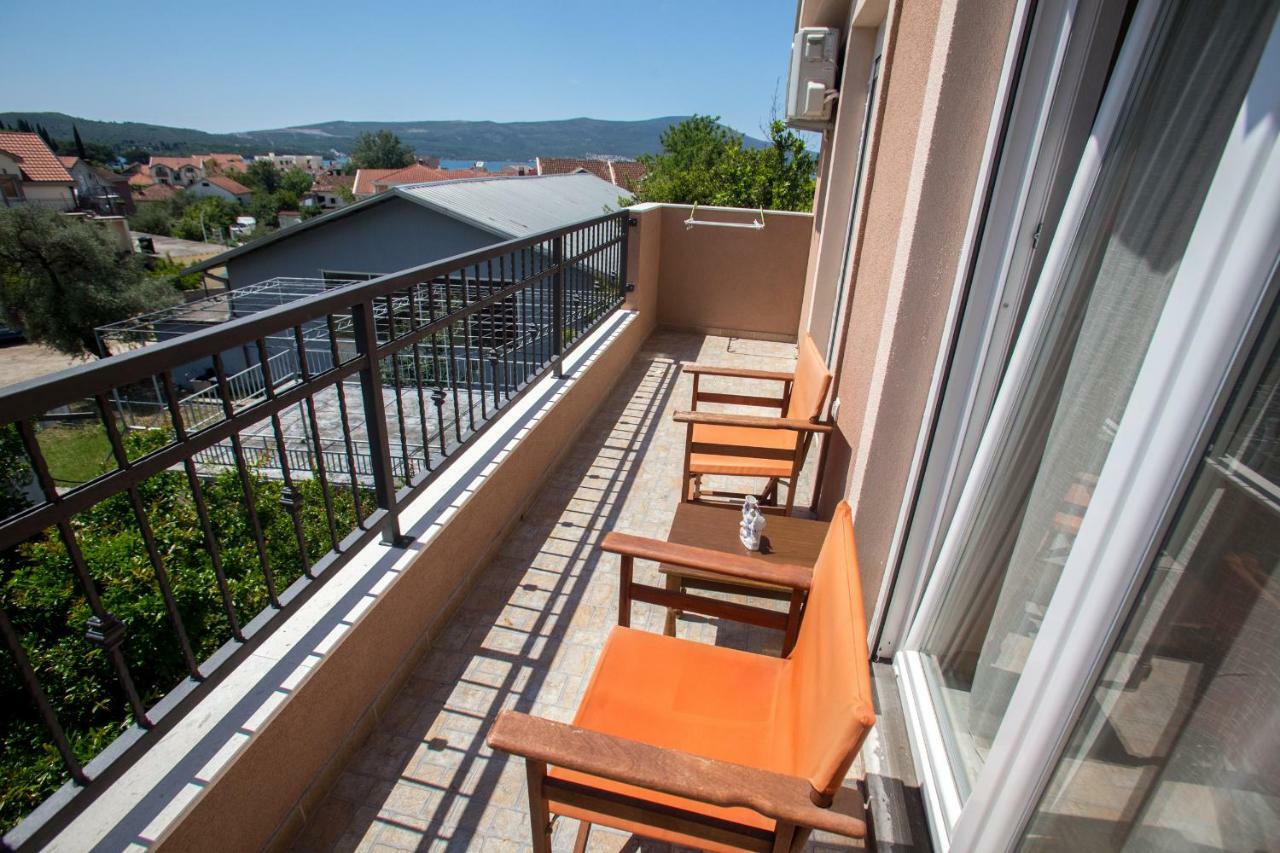 Fort City Apartments Tivat Bagian luar foto